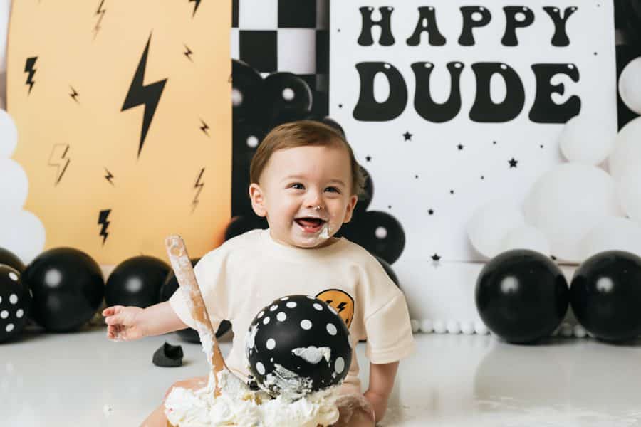 Baby Cake Smash Photo Session