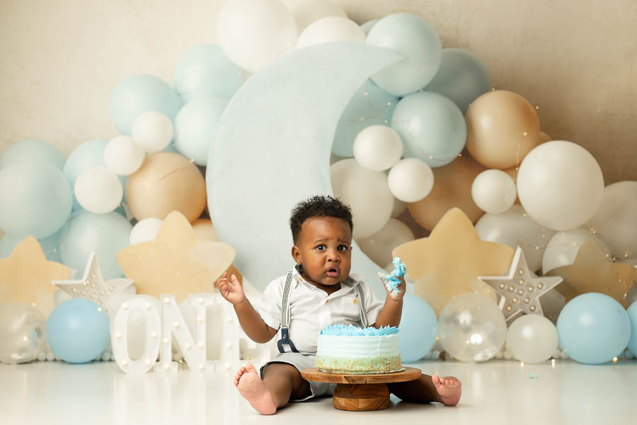 Dfw Cake Smash Photographer Neutral Balloon Birthday Setup