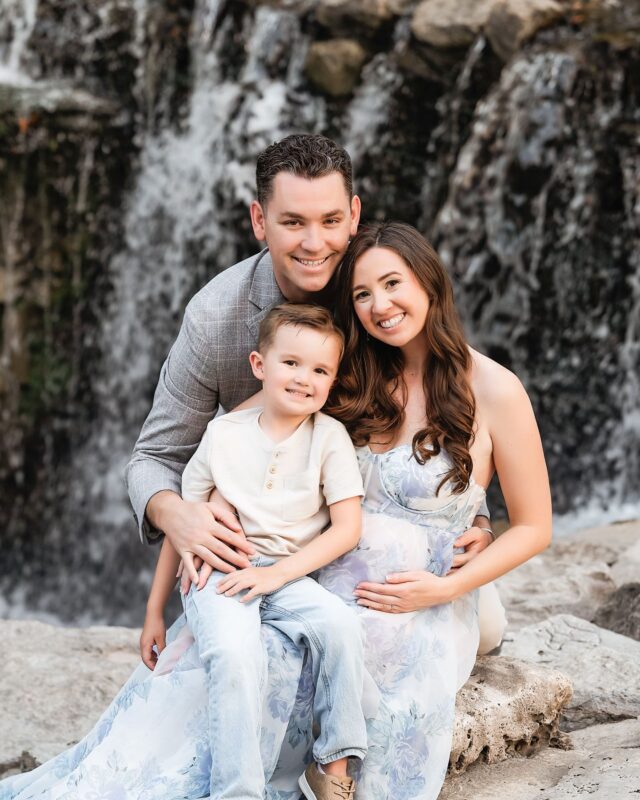 Love Grows Here! 🤍 👶 #dallasmaternityphotographer #dallasmaternityphotography #dallasmaternityphotoshoot #dallasmaternityphotos #dfwmaternityphotographer #pregnancyphotos #maternityphotos #bestpregnancyphotos #maternityphotoshoot #maternitypictures #maternityphotographers #bestmaternityphotographer #planomaternityphotographer #planonewbornphotographer #studiomaternitysession #friscomaternityphotographer #frisconewbornphotographer #dallaspregnancy #mckinneymaternityphotographer #mckinneyphotographers #mckinneynewbornphotographer #maternityinspiration #maternityportraits #maternityshootinspiration #dallasbusiness #photographersofdallas #dallasmaternityphoto #dallasmaternityphotolocations #maternityphotographerdallas #maternityphotographydallas
